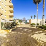 A&n Beachside Terrace Living דירה