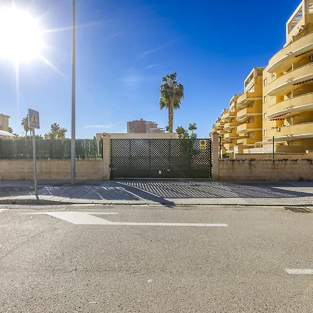 A&n Beachside Terrace Living