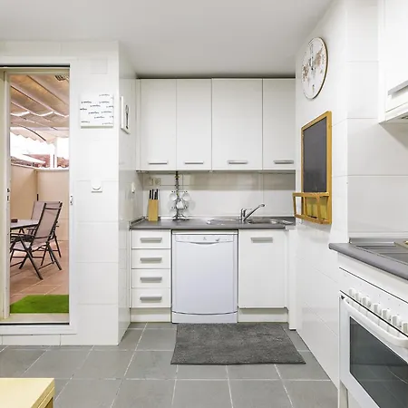 A&n Beachside Terrace Living Apartman *